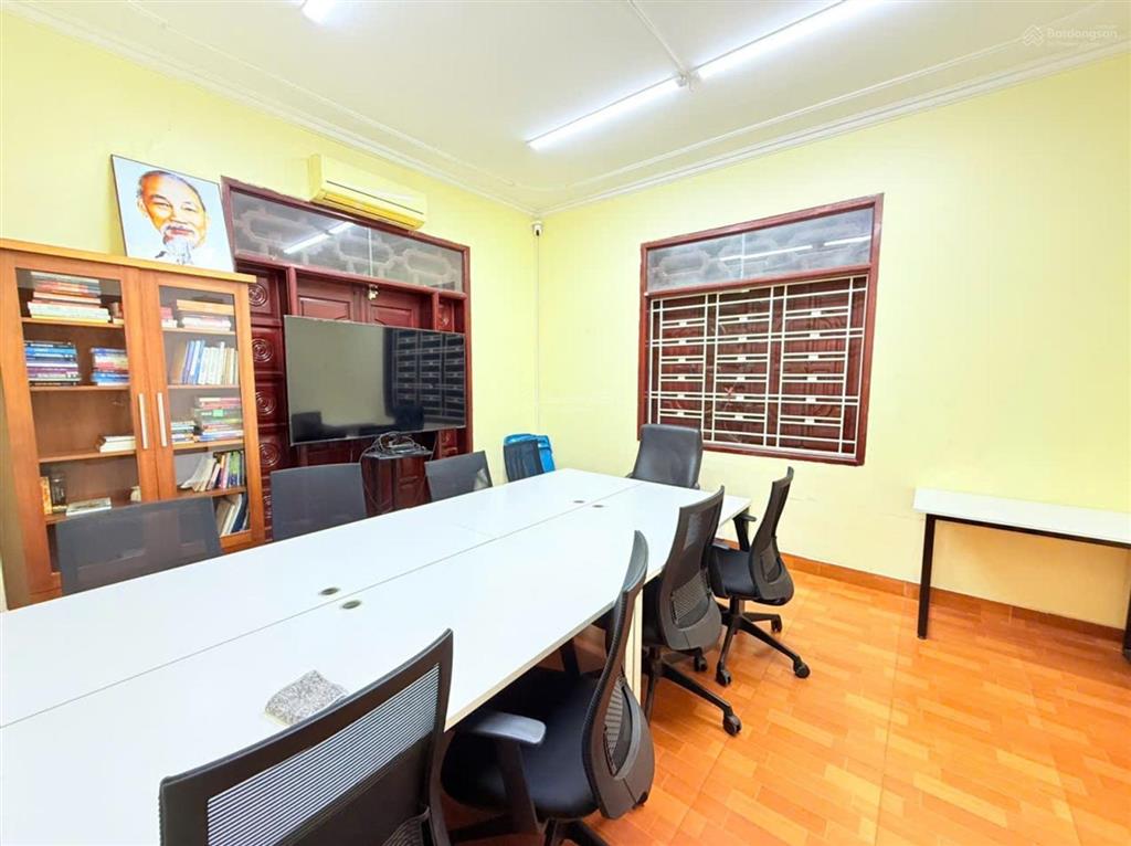 Cho thuê biệt thự 368m2, 40 triệu, khu đô thị mới pháp vân  trần thủ độ