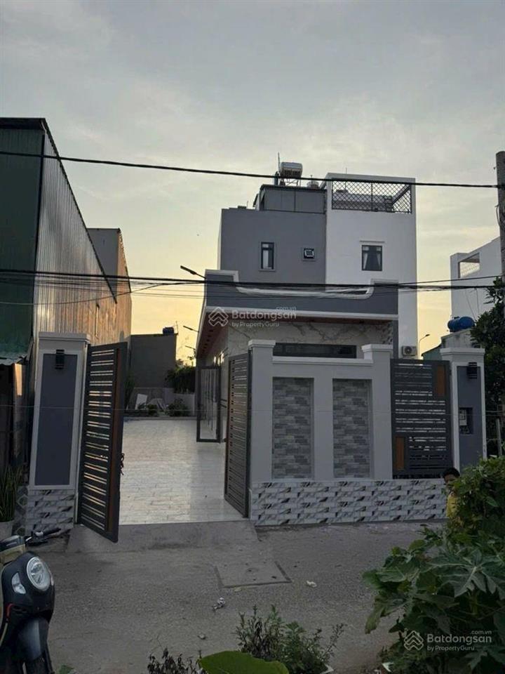 Nhà xây mới4 tầnghẻm 6m xe hơi ngủ trong nhàthiết kế hiện đạitặng nội thất. dt 4x15 nhỉn 6 tỷ.