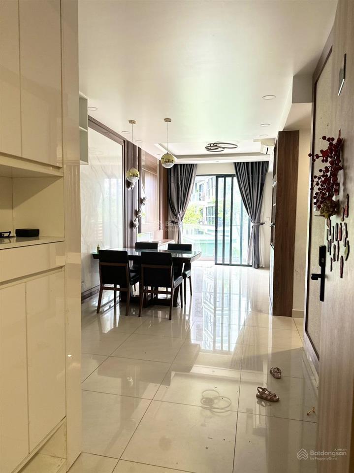 Bán căn hộ emerald 63m 2pn + 1wc , giá 5 tỷ , nhà mới sạch đẹp , view công viên