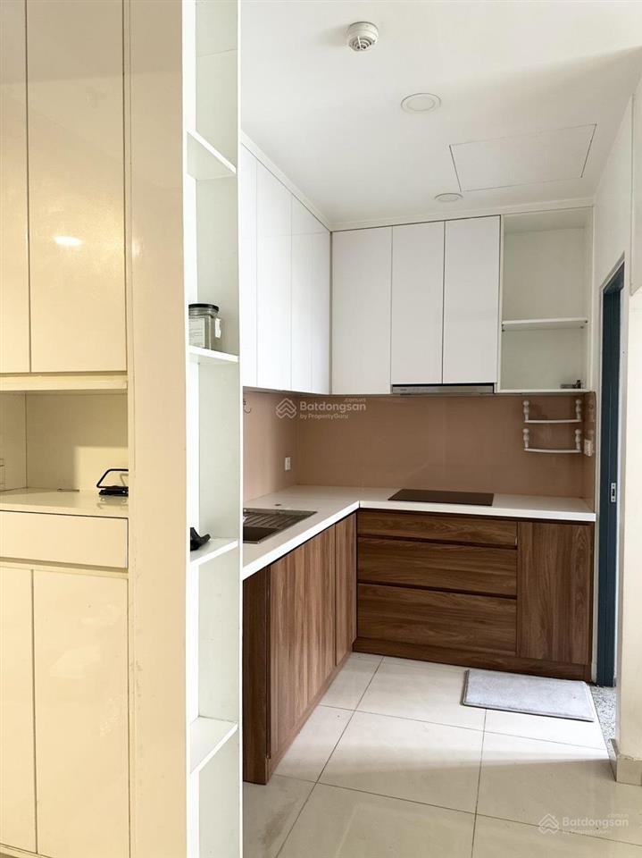 Bán căn hộ emerald 63m 2pn + 1wc , giá 5 tỷ , nhà mới sạch đẹp , view công viên
