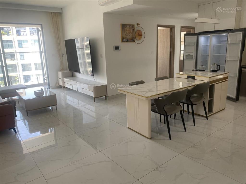 Bán căn hộ diamond 117m2, 3pn  2wc, giá 8.3 tỷ, view đại lộ ntcb, nhà mới giá rẻ đầu tư