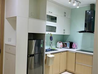 Bán căn hộ emerald 63m 2pn 1wc , giá 5 tỷ full nội thất , tầng cao, thoáng mát , có hỗ trợ vay bank