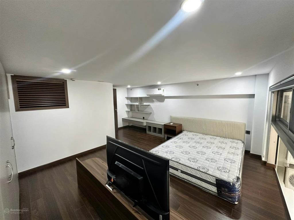 Shophouse tầng 2, m7  the signature bán gấp giá tốt 6.5 tỷ tl, xem nhà 0908 448 ***