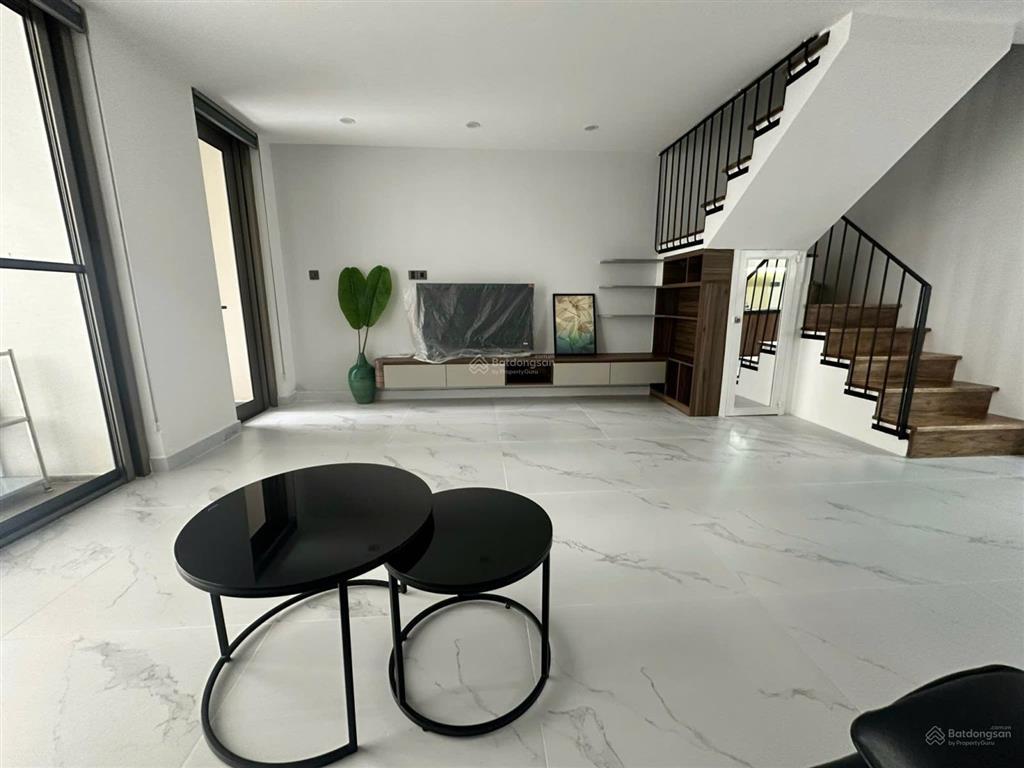 Shophouse tầng 2, m7  the signature bán gấp giá tốt 6.5 tỷ tl, xem nhà 0908 448 ***