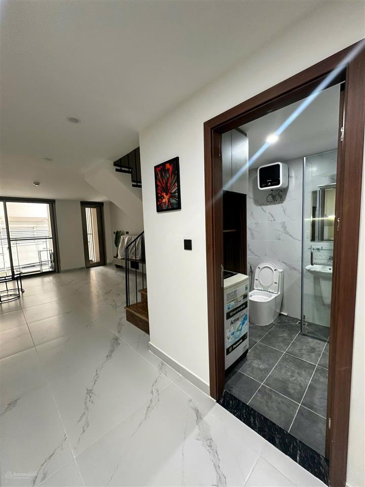 Shophouse tầng 2, m7  the signature bán gấp giá tốt 6.5 tỷ tl, xem nhà 0908 448 ***