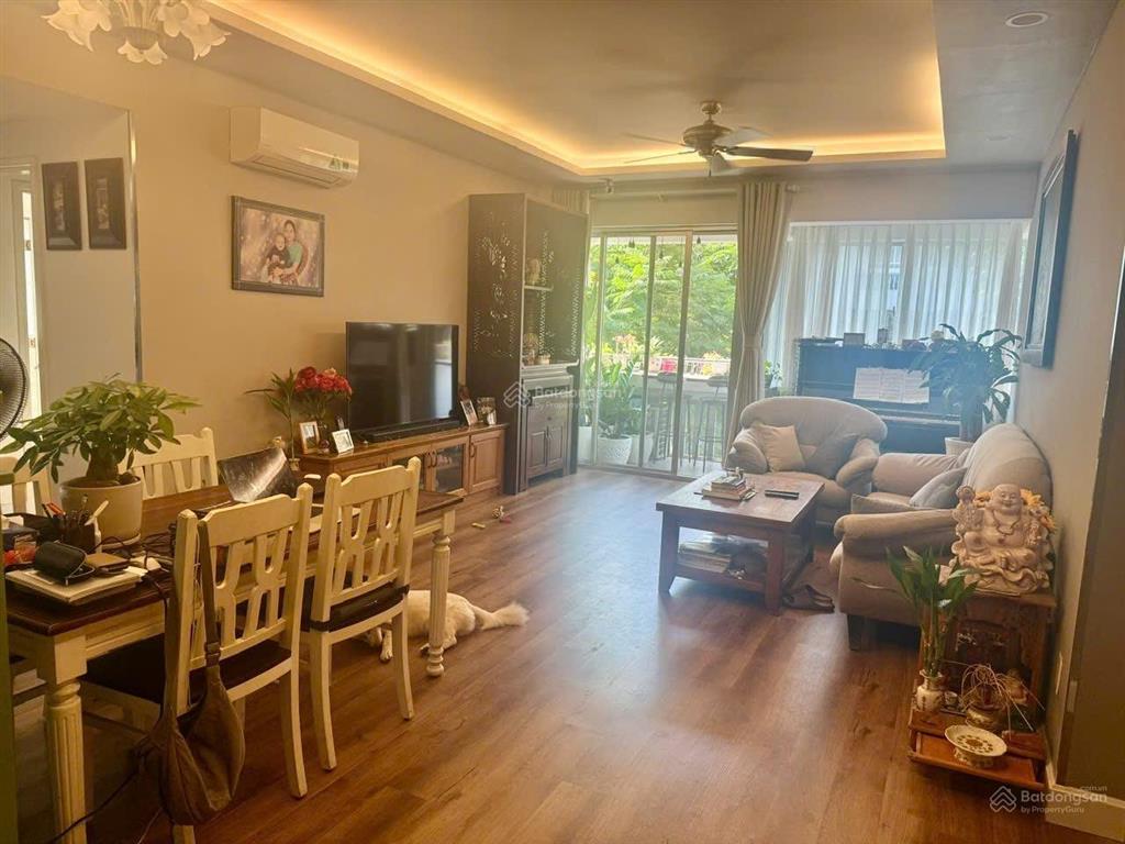 (bán) gấp 3pn118m², 9,3 tỷ  sổ hồng thương lượng xem nhà  0908 448 ***