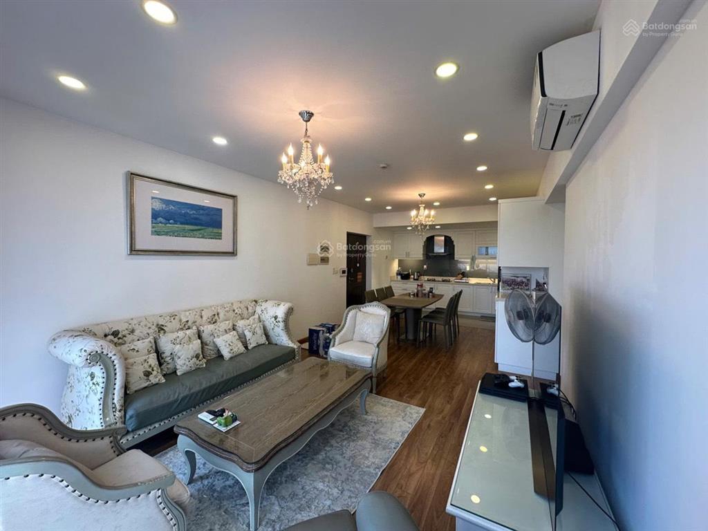 (cần bán)  chỉ 9.5 tỷ bán nhanh căn 3pn  100m², ô xe hầm, sẵn nội thất đẹp, xem nhà ms nga đồng