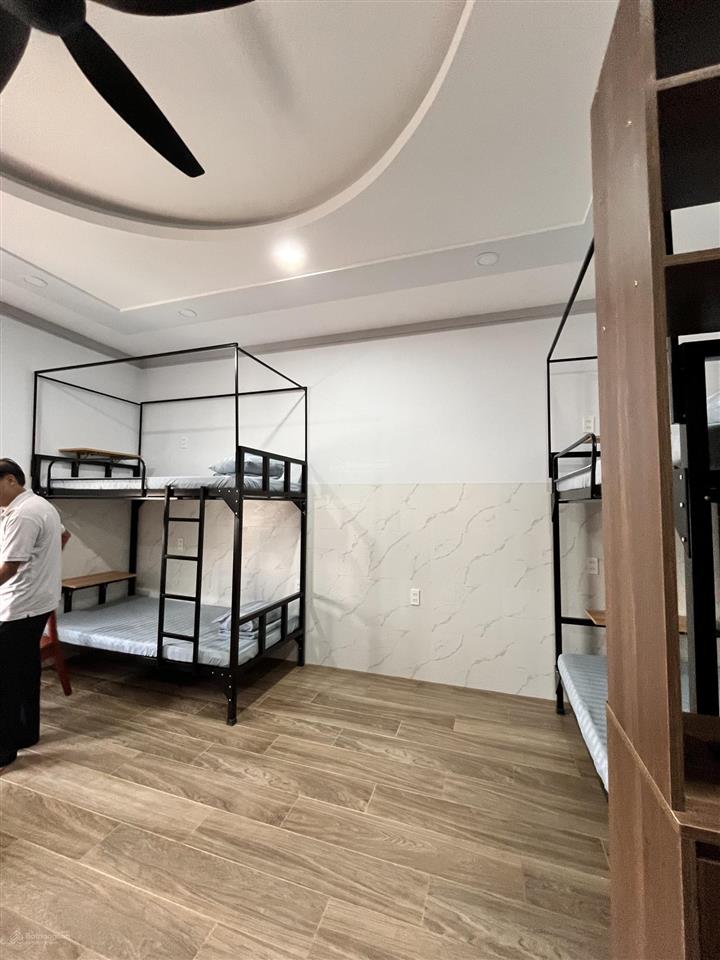 Đập hộp chdv 5 tầng có thang máy trong suốt  thiết kế hiện đại ngay dh cảnh sát  ngang 5.5m