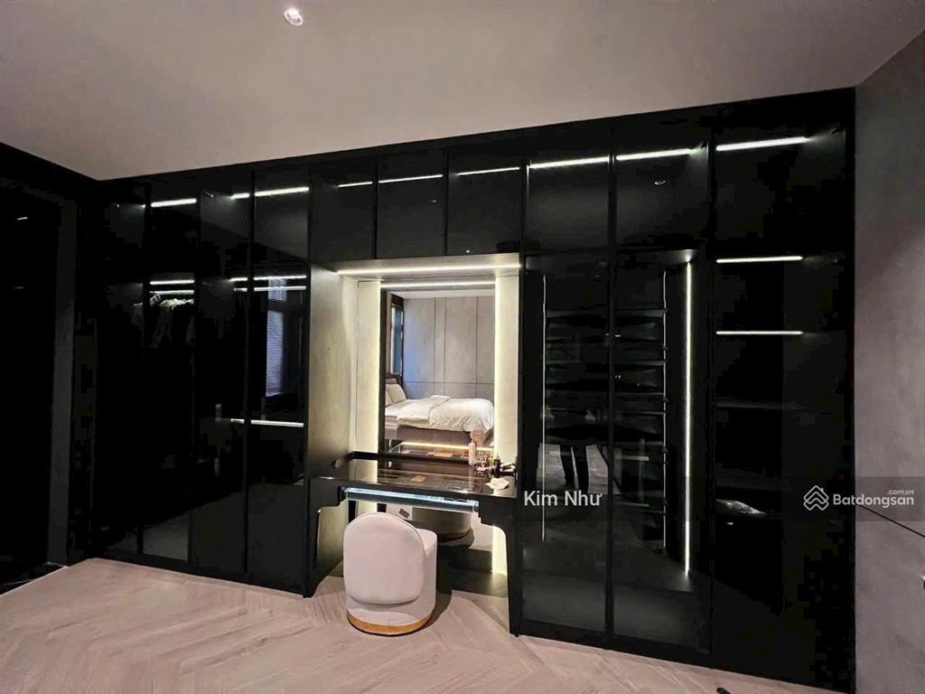 Biệt thự tâm huyết góc 2 mặt tiền ngang 9.2m tặng full nội thất  dt 154.3m2  thiết kế sang trọng