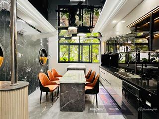 Nhà đẹp 4 tầng mới leng keng  thiết kế sang xịn  dt 68m2  kdc yên tĩnh đồng bộ dân trí cao