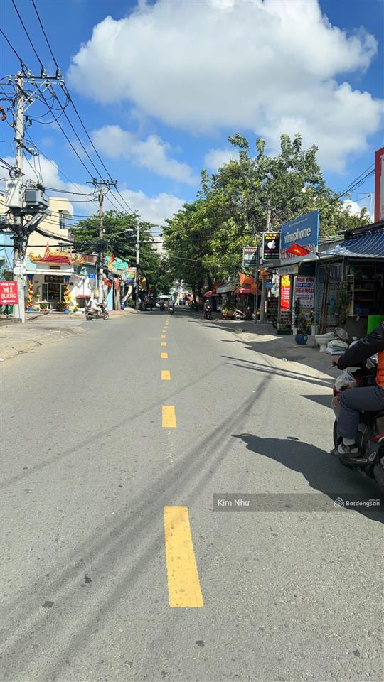 Bán đất mt kinh doanh ngay dh cảnh sát  100m ra phạm văn đồng  ngang 5.45m  sầm uất  đông đúc