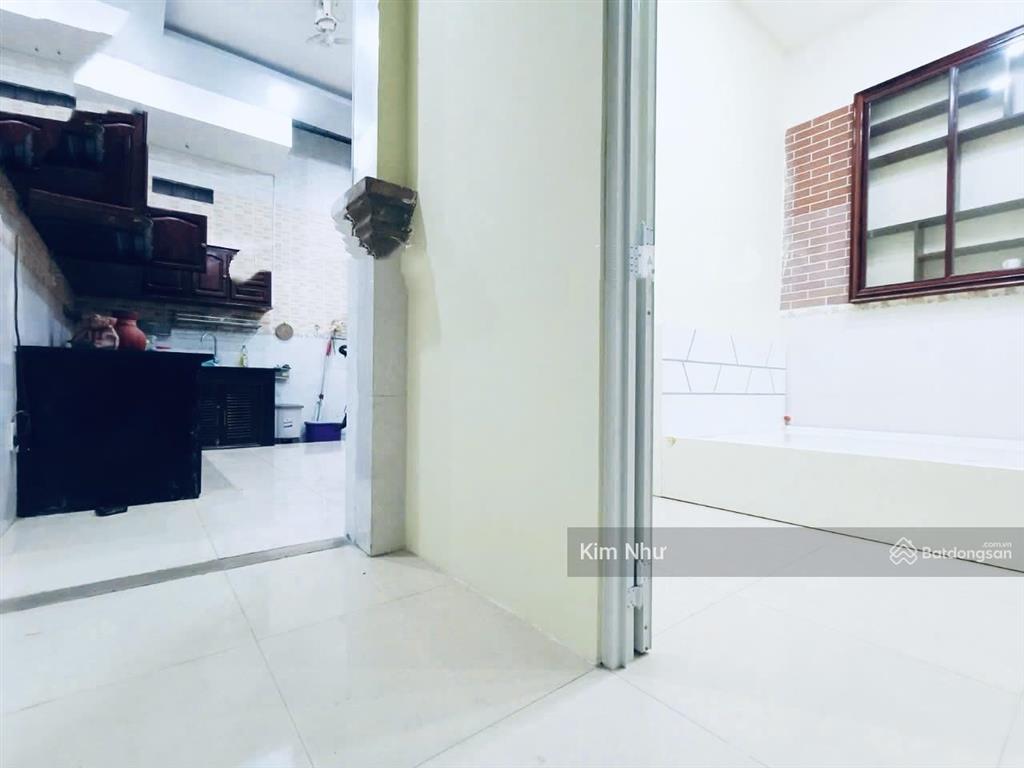 Chủ gấp bán nhà 3 tầng ngang 5m ngay dh ngân hàng 8pn hẻm xe hơi phù hợp tích trữ tài sản