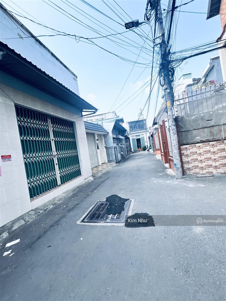 Chủ gấp bán nhà 3 tầng ngang 5m ngay dh ngân hàng 8pn hẻm xe hơi phù hợp tích trữ tài sản