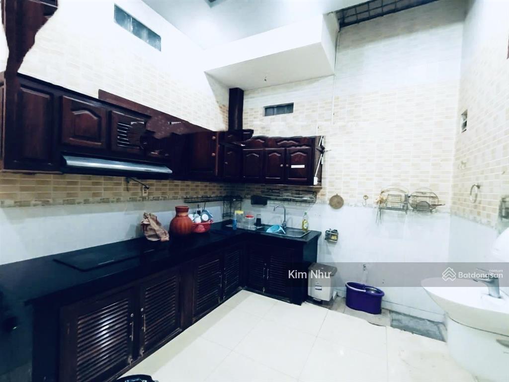 Chủ gấp bán nhà 3 tầng ngang 5m ngay dh ngân hàng 8pn hẻm xe hơi phù hợp tích trữ tài sản