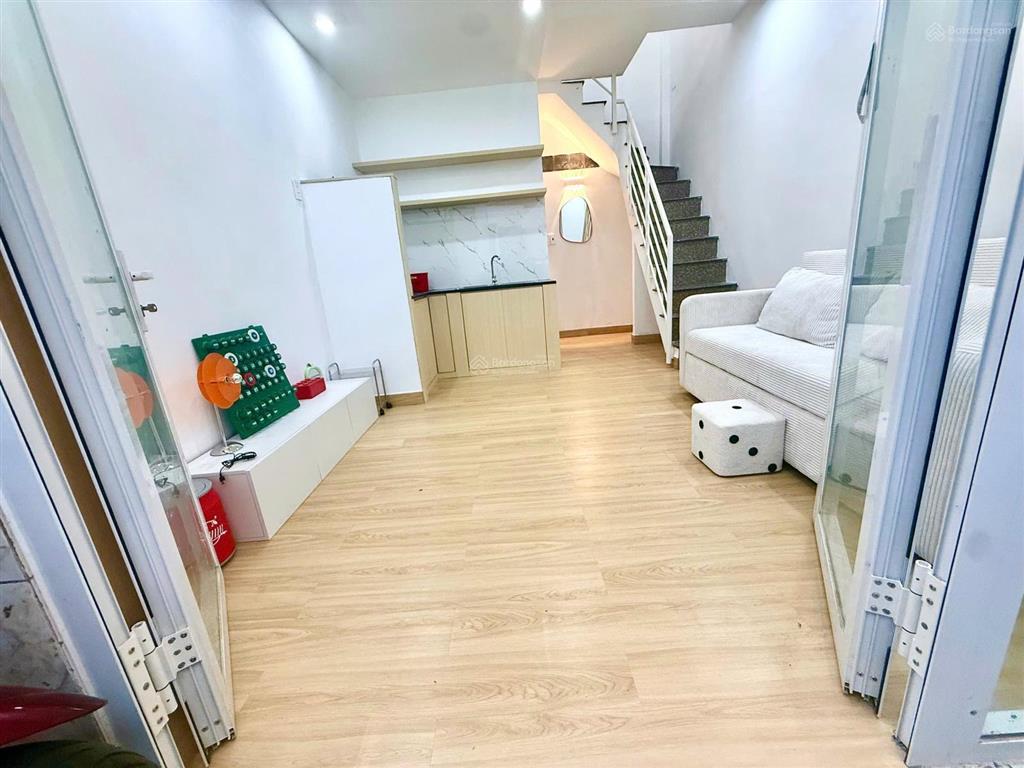 Nhà nhỏ pháp lý sạchkế bên q3 q3 ngay ngã 4 bảy hiền1t 1l 2pn45m2 diện tích sử dụng