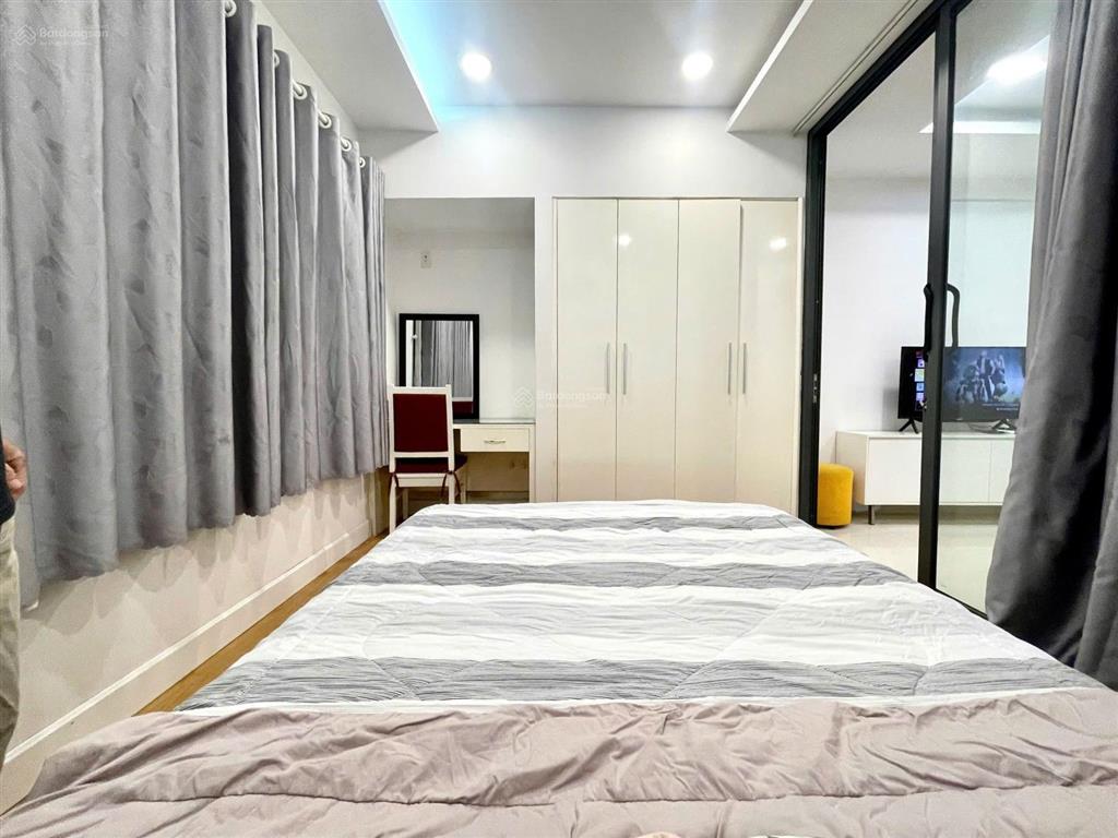 Cho thuê căn hộ 1pn, 1pk, 45m² gần bitexco  tt quận 1, cửa sổ  mgr