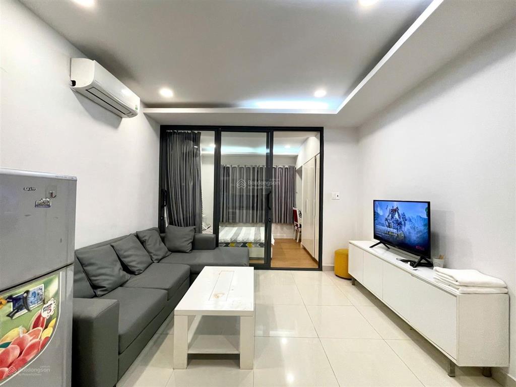 Cho thuê căn hộ 1pn, 1pk, 45m² gần bitexco  tt quận 1, cửa sổ  mgr