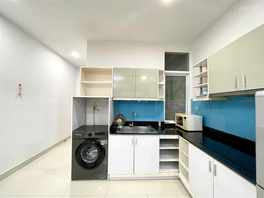 Cho thuê căn hộ 1pn, 1pk, 45m² gần bitexco  tt quận 1, cửa sổ  mgr