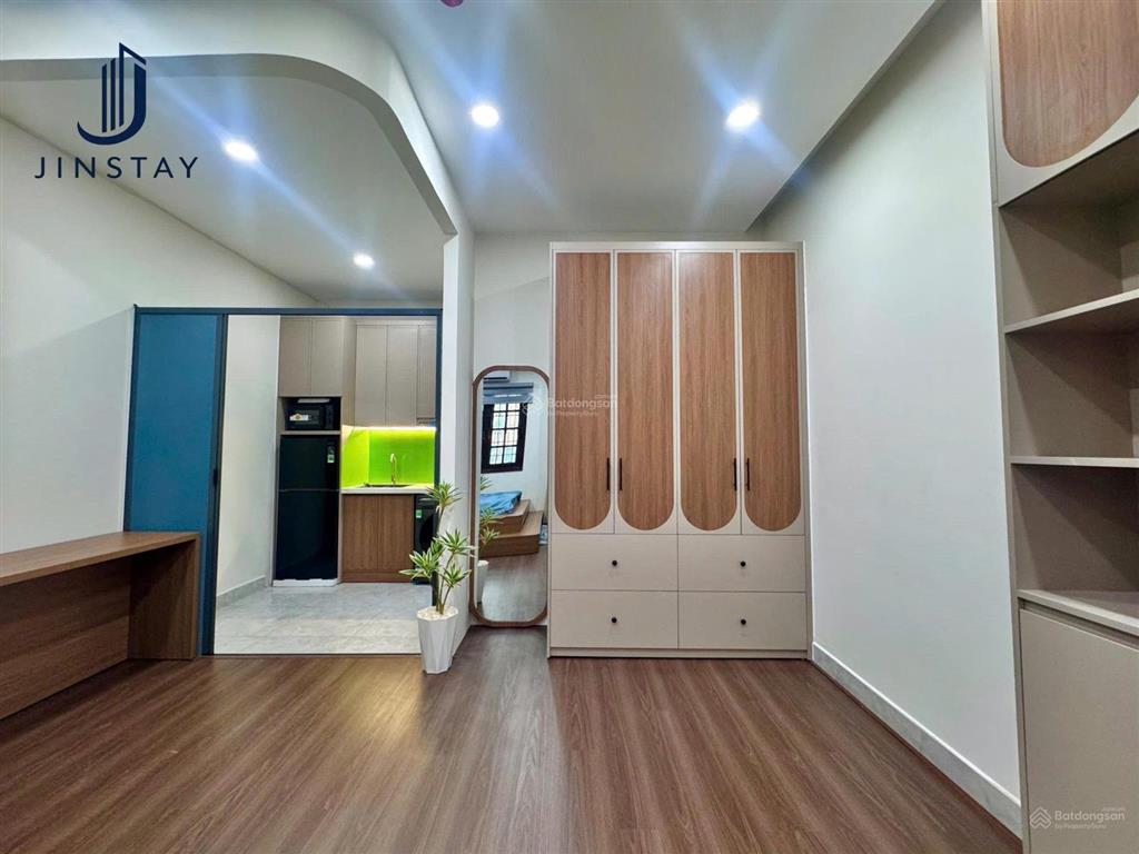 Nhà mới thang máy kế q1khu nguyễn tri phươngnguyễn trãi studio 1pn full nội thất new