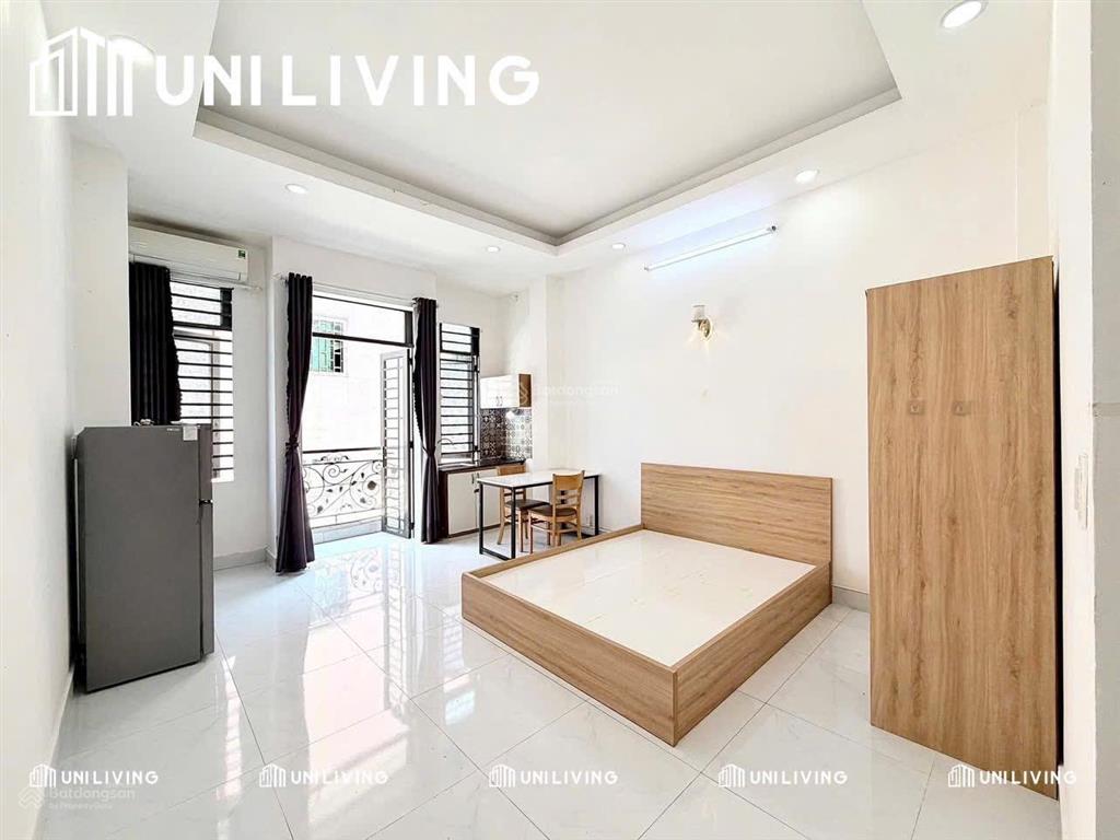 Chính chủ cho thuê phòng lê hồng phong q10  ban công riêng gần 3/2, view lý thái tổmới xây giá re