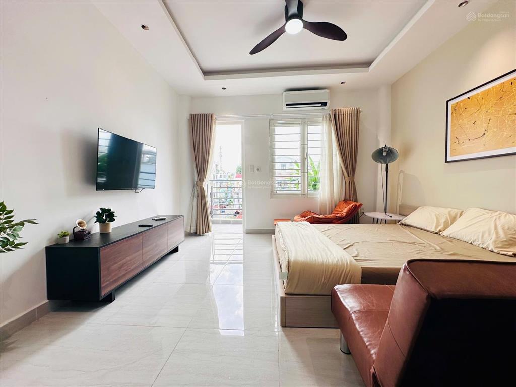 Chính chủ cho thuê phòng lê hồng phong q10  ban công riêng gần 3/2, view lý thái tổ