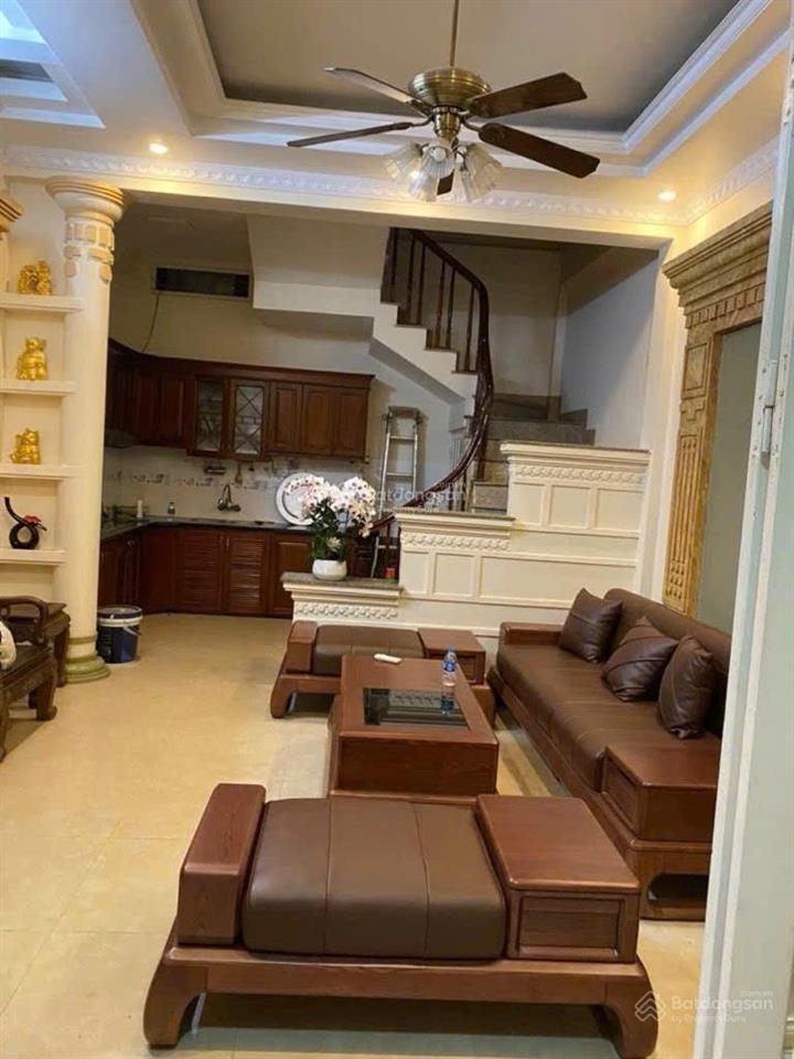 Bán nhà cầu giấy, ngõ thông, gần phố, tiện ích, ở sướng, cực yên tĩnh