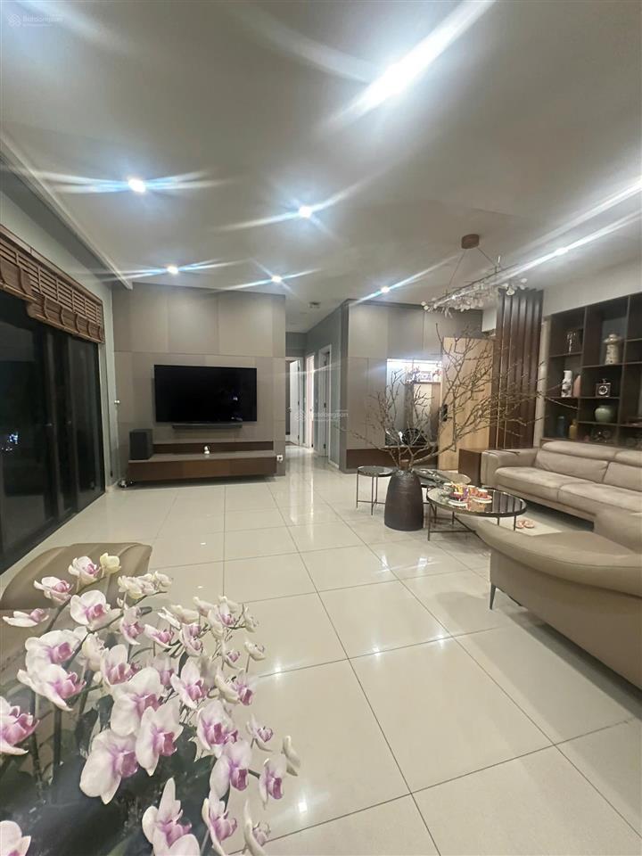 Chính chủ gửi căn hộ estella heights 4pn dt 180m2 giá bán 28 tỷ giá tốt nhất.  pkd 0919 869 ***