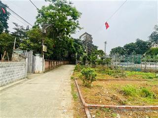 Chính chủ bán lô đất diện tích 93m2 mặt tiền 6.3m thoáng mát, xây nhà để ở hợp lý