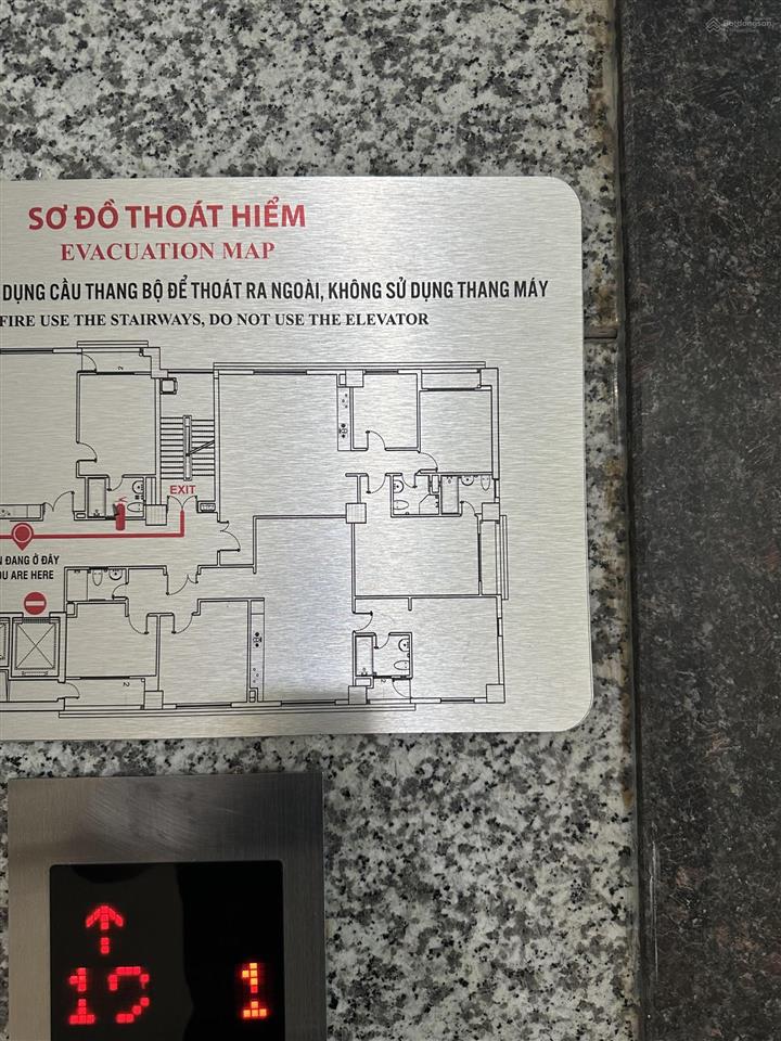 Hiếm! cả toà có 36 căn cả năm có 1 người bán, dt 145m2  3pn  2 wc, view sông hồng