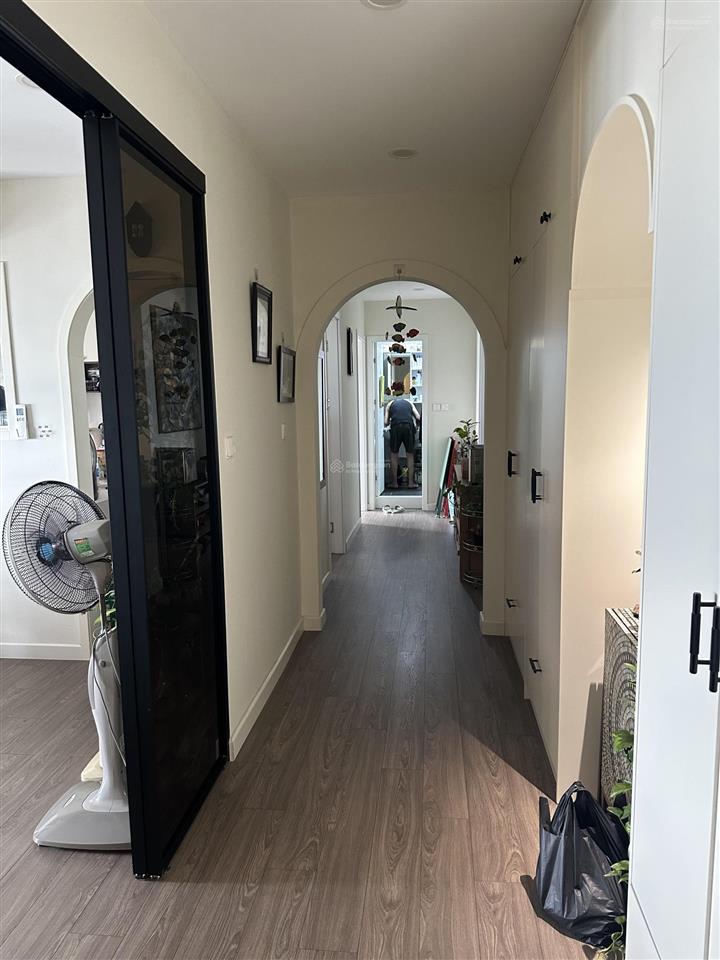 Hiếm! cả toà có 36 căn cả năm có 1 người bán, dt 145m2  3pn  2 wc, view sông hồng