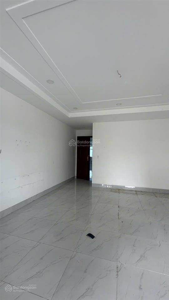 Bán nhà phố mặt tiền tôn đức thắng trung tâm rạch giá  chỉ 5.x tỷ