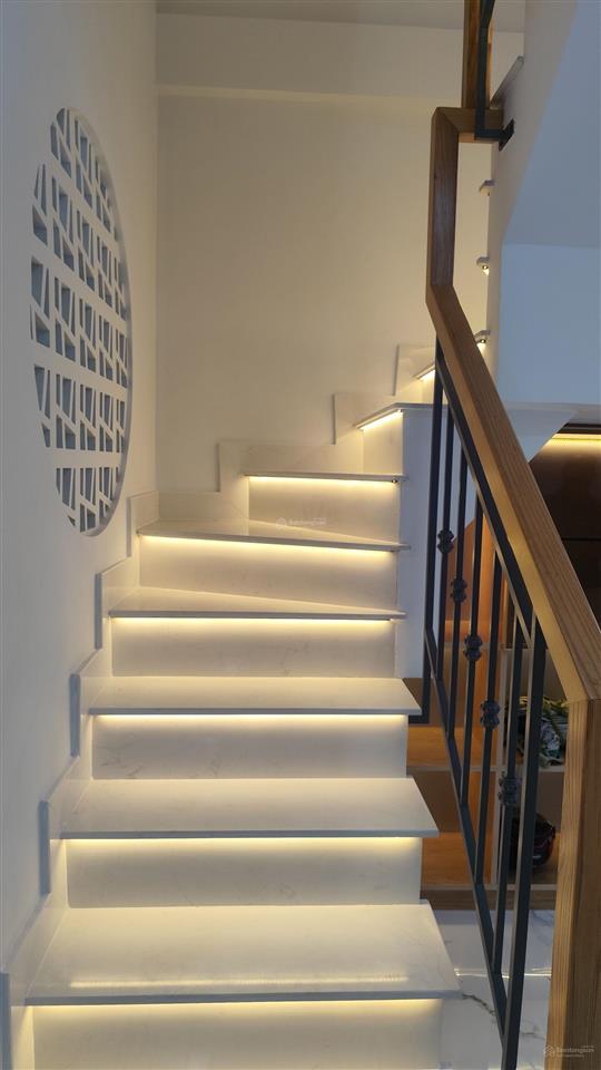 Siêu phẩm quận 5  giá giảm sốc 380 triệu  nhà đẹp nở hậu