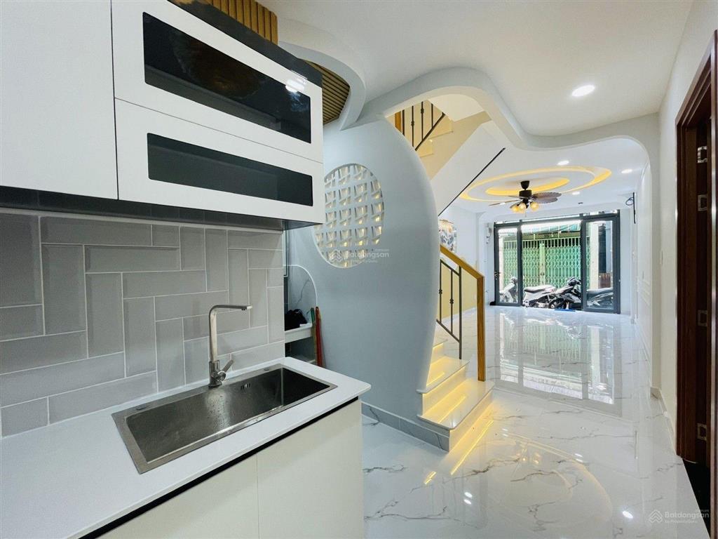 Siêu phẩm quận 5  giá giảm sốc 380 triệu  nhà đẹp nở hậu