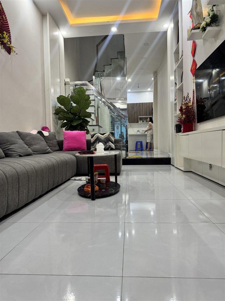 Nhà đẹp quận 8 nở hậu 6m, gần parc mall