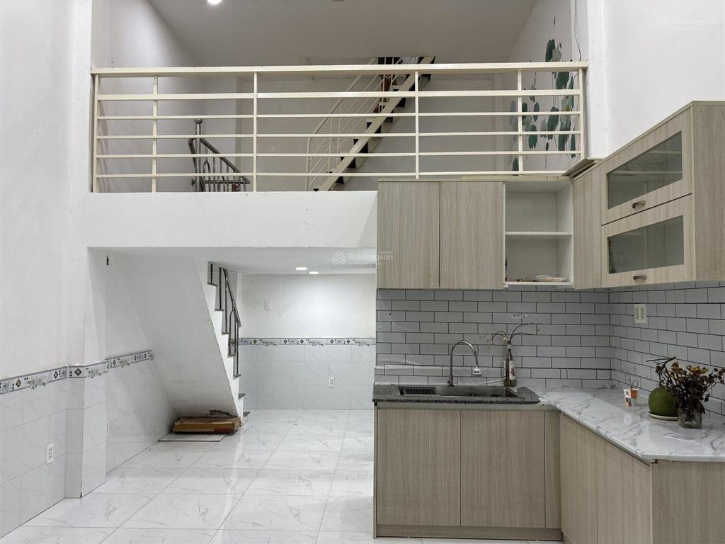Bán nhà quận 8 3 tầng, 3pn giá tốt nhất khu vực.