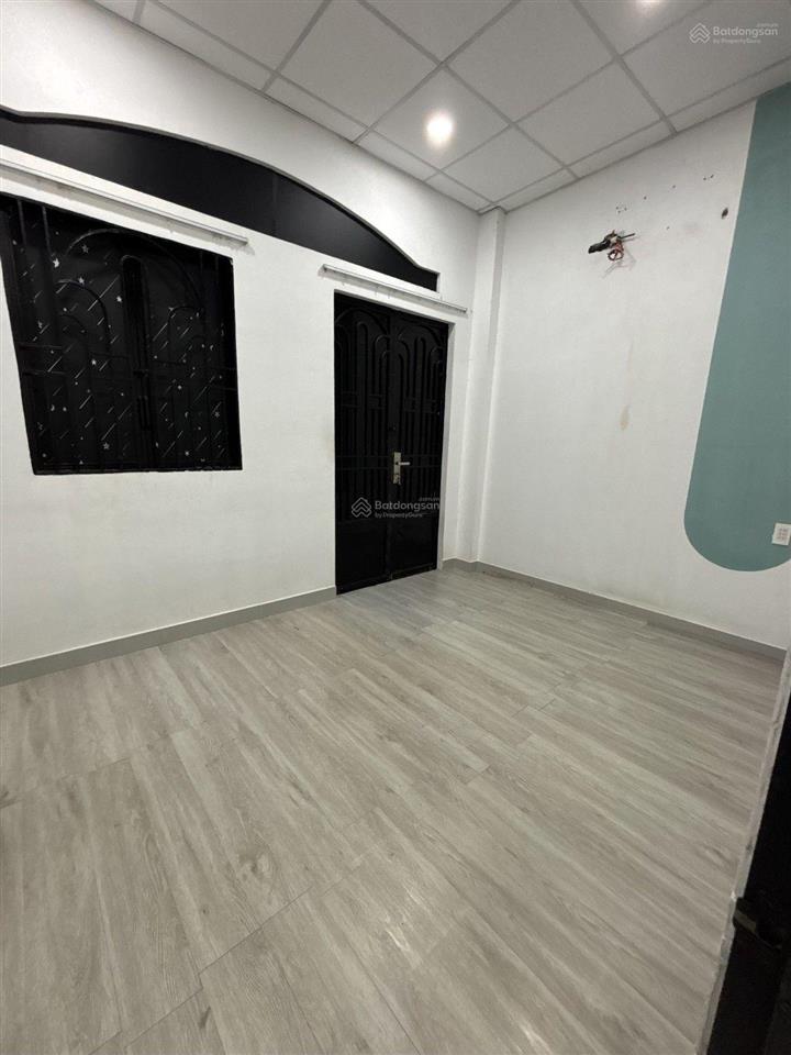 Bán nhà quận 8 3 tầng, 3pn giá tốt nhất khu vực.