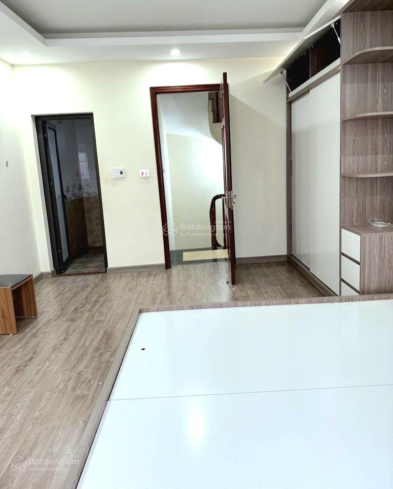 Vân canh  hoài đức 32m² 4,5 tầng. vị trí đẹp, 10m ô tô đỗ, 100m ra đường vành đai 3.5.