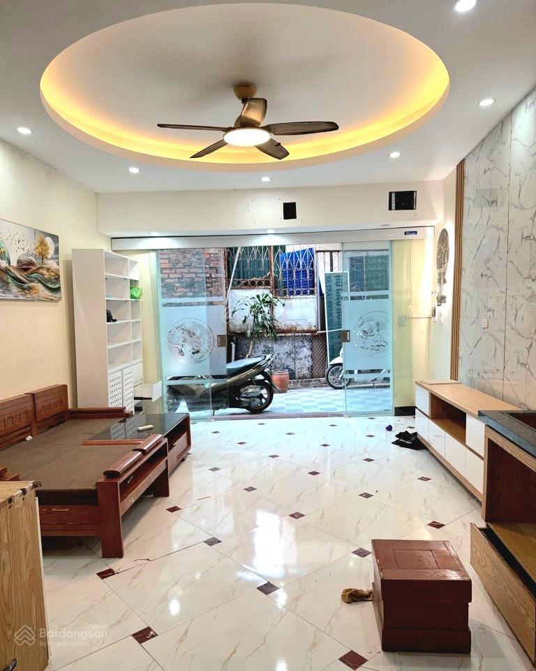 Vân canh  hoài đức 32m² 4,5 tầng. vị trí đẹp, 10m ô tô đỗ, 100m ra đường vành đai 3.5.