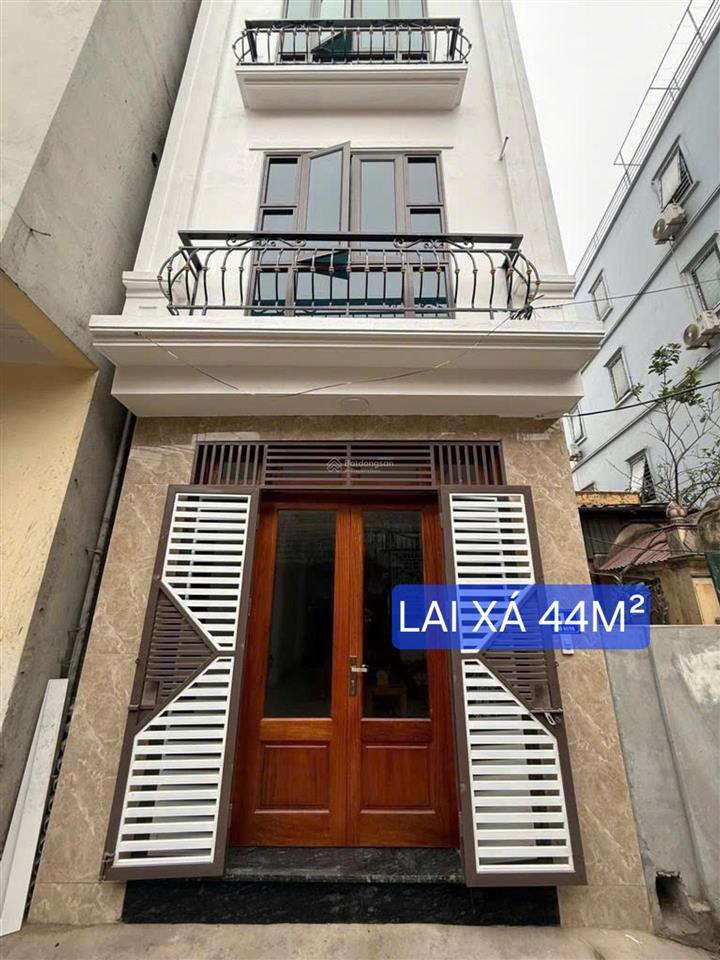 Nhà mới lai xá  kim chung 44m² x 5t  30m ô tô  sát ql32  vđ 3.5  vừa ở vừa cho thuê...