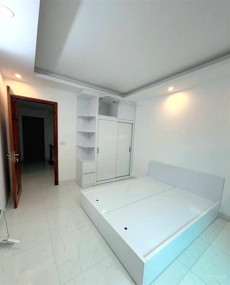 Nhà mới lai xá  kim chung 44m² x 5t  30m ô tô  sát ql32  vđ 3.5  vừa ở vừa cho thuê...