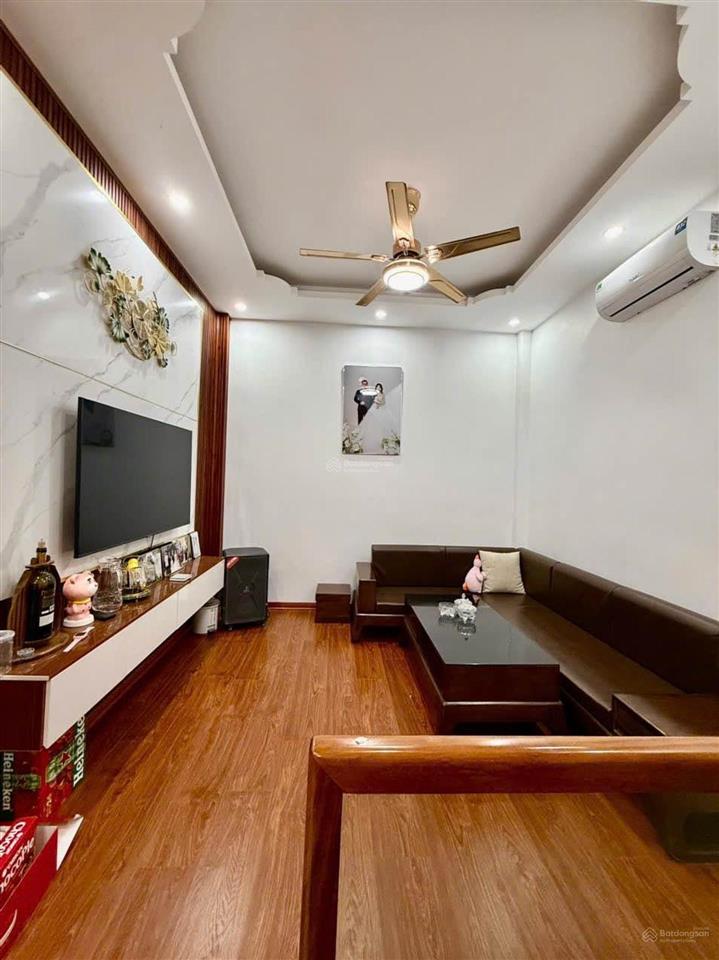 Chủ cần bán gấp nhà trung tâm kim hoàng sơn đồng vài bước chân ra bãi ô tô tiện ích bạt ngàn..
