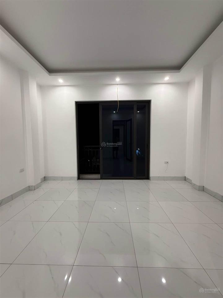 Nhà đẹp song phương 40m2 x 4t  hơn 5 tỷ  2 thoáng trước sau  ở ngay  tiện ích bạt ngàn