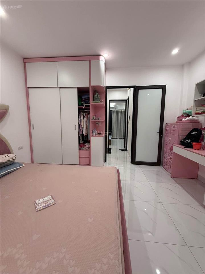 Nhà đẹp song phương 40m2 x 4t  hơn 5 tỷ  2 thoáng trước sau  ở ngay  tiện ích bạt ngàn