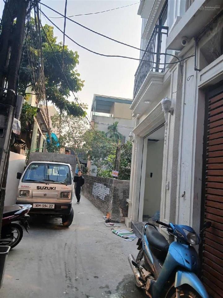 Nhà mới đại tự 40m  nhỉnh nhẹ 6 đồng  mặt ngõ, ô tô đỗ cửa  tiện ích bạt ngàn...