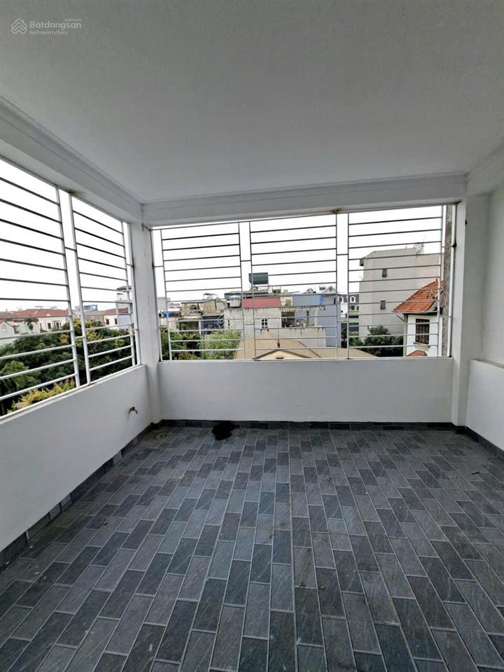 Nhà mới đại tự 40m  nhỉnh nhẹ 6 đồng  mặt ngõ, ô tô đỗ cửa  tiện ích bạt ngàn...