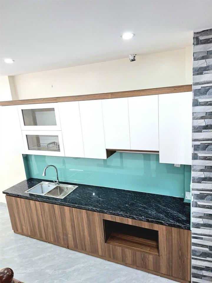 Nhà mới đại tự 40m  nhỉnh nhẹ 6 đồng  mặt ngõ, ô tô đỗ cửa  tiện ích bạt ngàn...