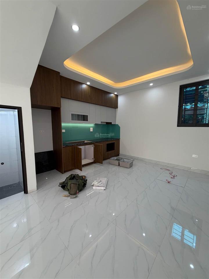 Bán nhà 5 tầng kim hoàng vân canh, ô tô tránh, diện tích 37m2, nhiều phòng khép kín