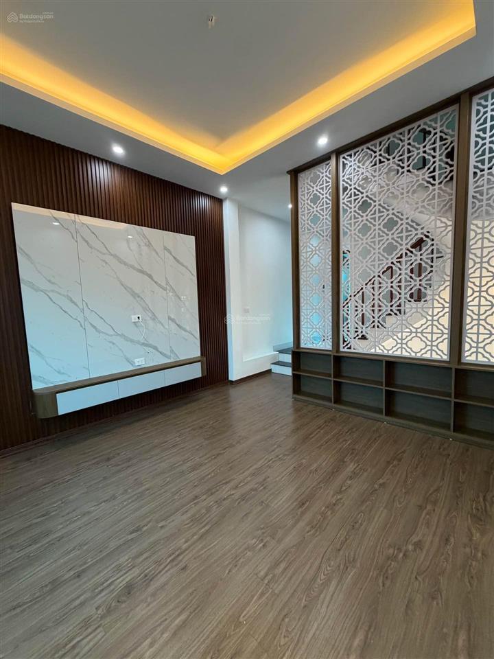 Bán nhà 5 tầng kim hoàng vân canh, ô tô tránh, diện tích 37m2, nhiều phòng khép kín