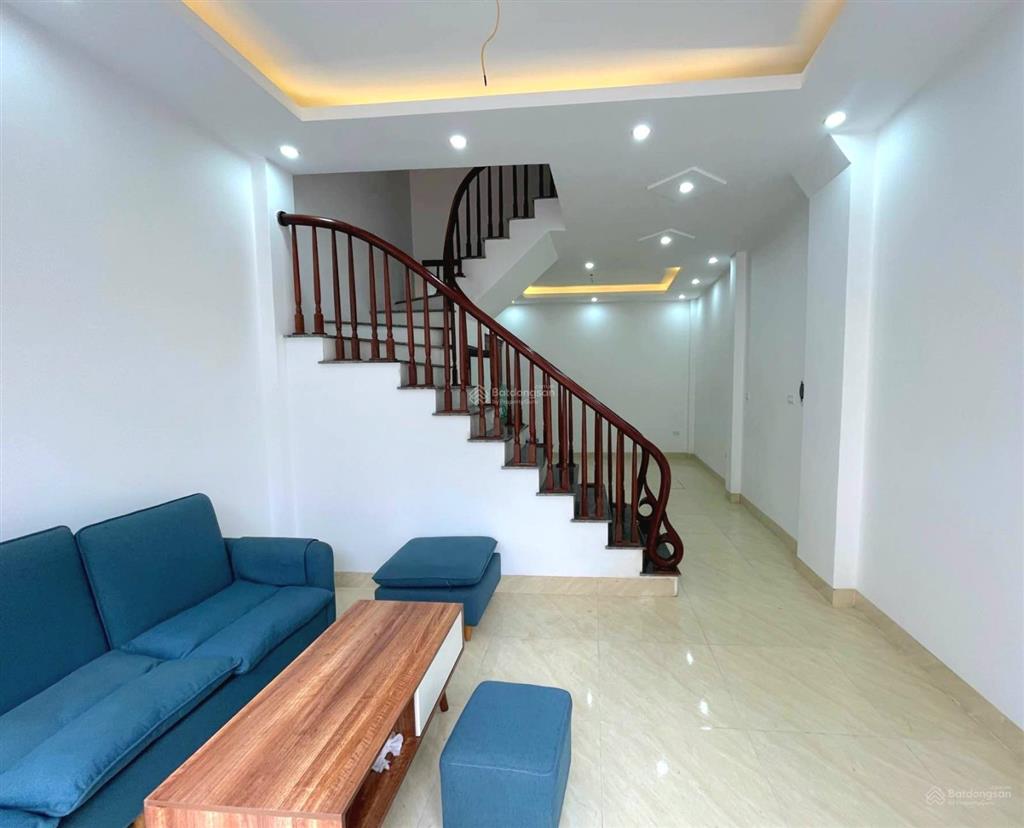 An trai 39m²5t  6 ngủ  full nội thất  ở ngay  sát kđt an lạc  bãi đỗ  tiện ích bạt ngàn...