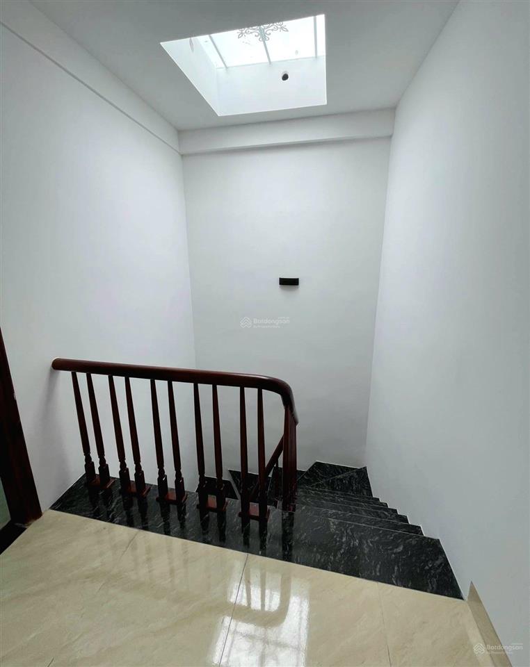 An trai 39m²5t  6 ngủ  full nội thất  ở ngay  sát kđt an lạc  bãi đỗ  tiện ích bạt ngàn...